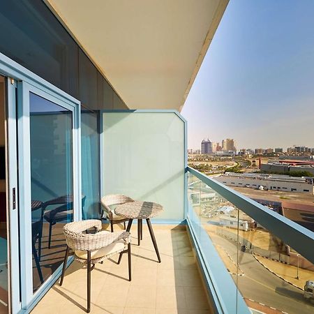 Radisson Blu Hotel Apartment Dubai Silicon Oasis Exterior photo